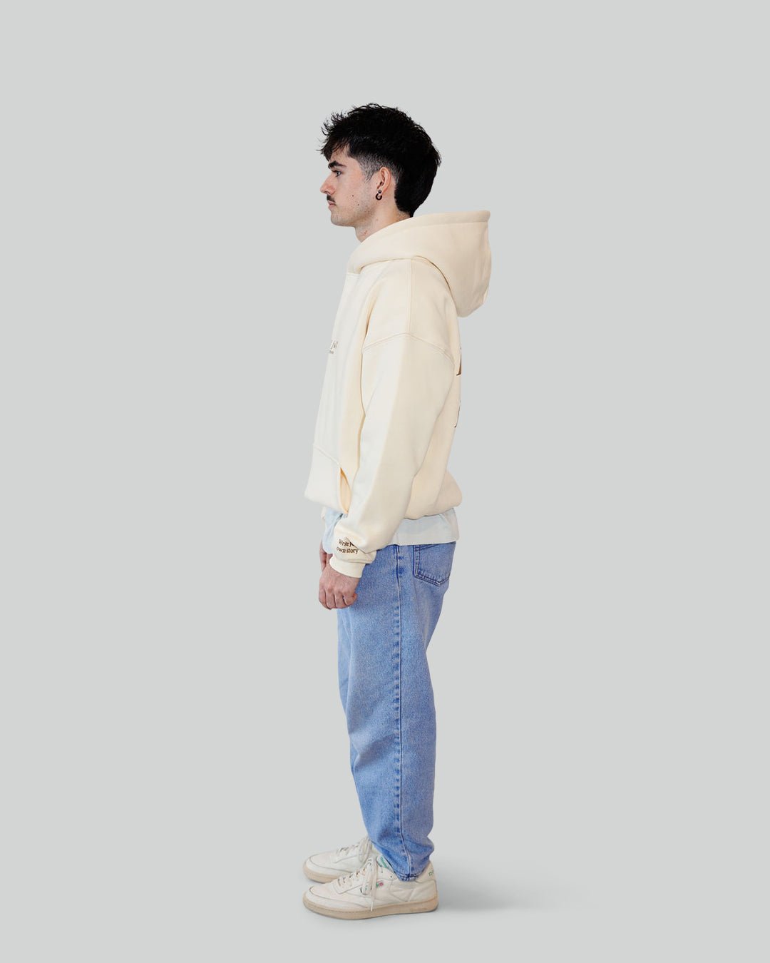 LEVEL UP HOODIE - CREAM WHITE - Zenove